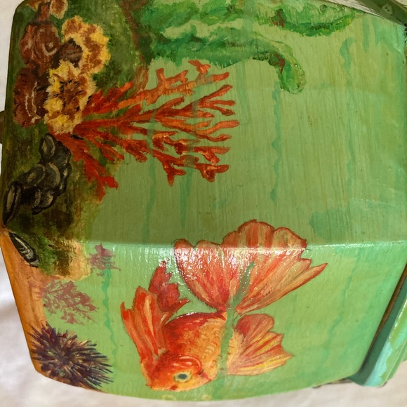 Green Octagonal Seashell Handbag - Picture 5 of 5